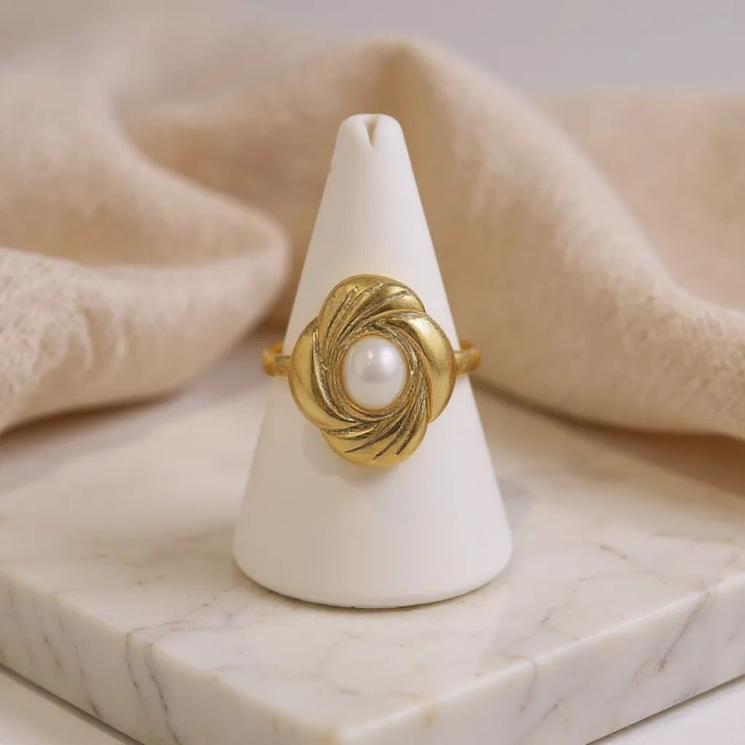 Pearl Swril 18K Gold Plated Ring (Adjustable)