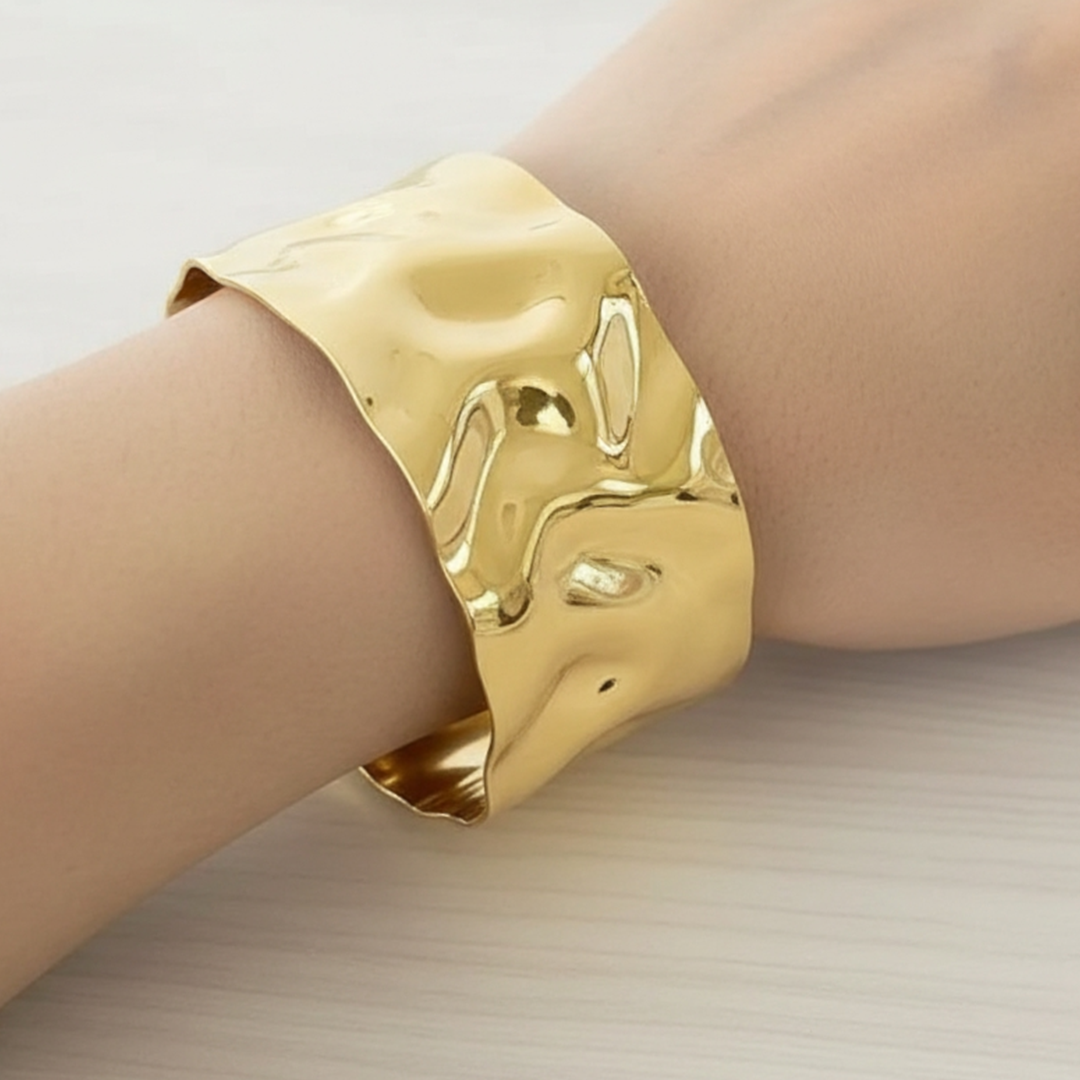 Ripple Shine 18K Gold Plated Handcuff