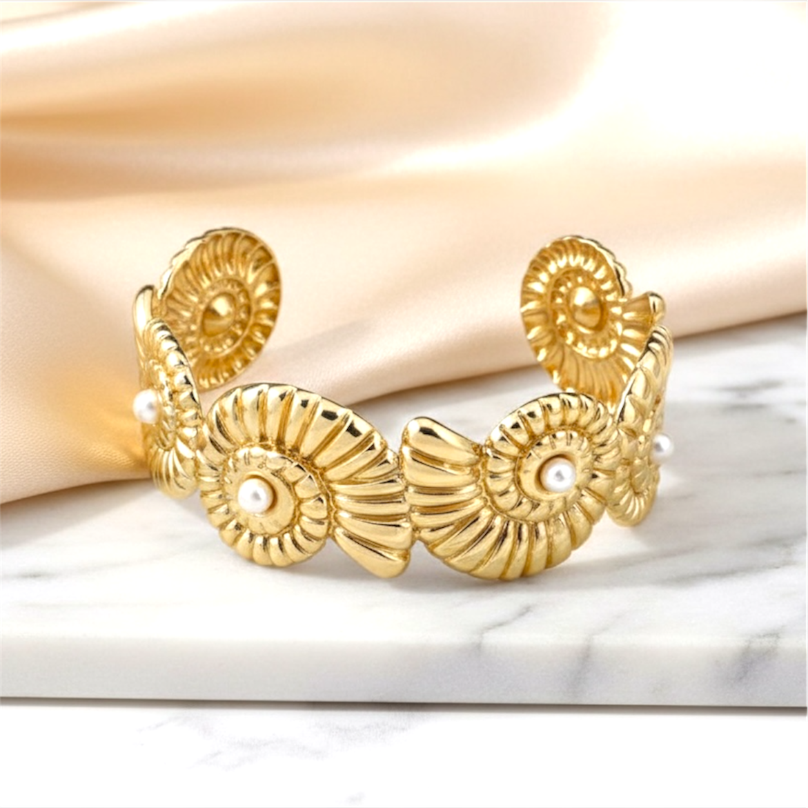 Glided Seashell 18K Gold Plated Handcuff
