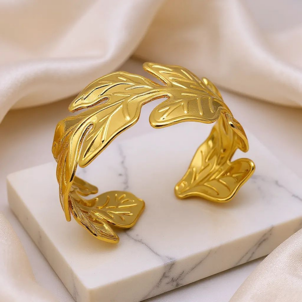 Luxury Leaf Patterened 18K Gold Plated Handcuff