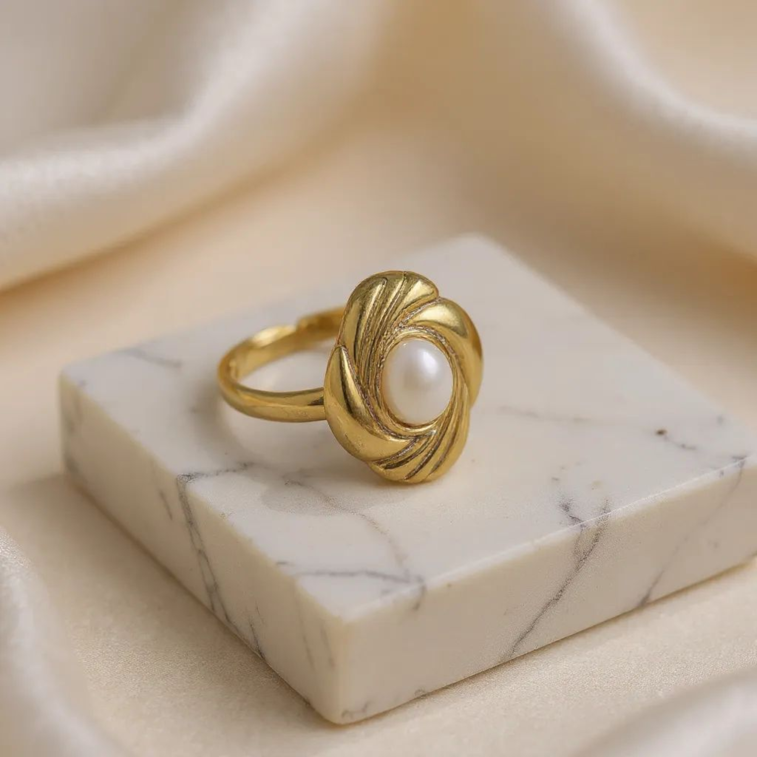 Pearl Swril 18K Gold Plated Ring (Adjustable)